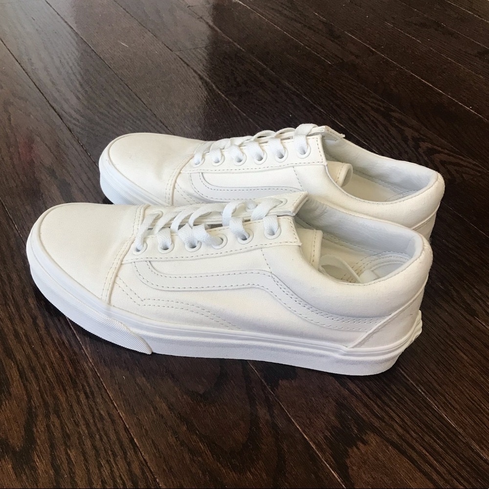 Cream/white old skool vans
